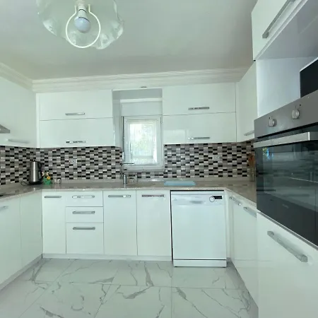 With A Sea View,close To The Bays, Quiet, Calm Holiday home *